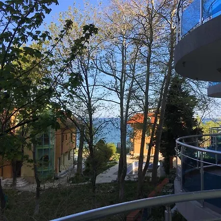 Oasis Complex Apartment *